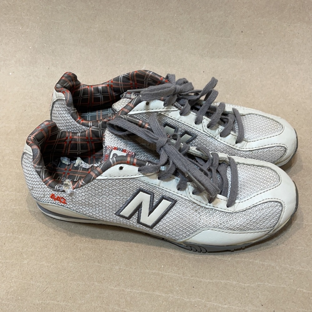 New Balance 442 - Picture 2 of 15